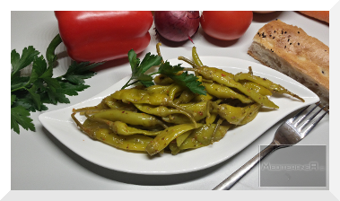 Peperoni mit Kräutern